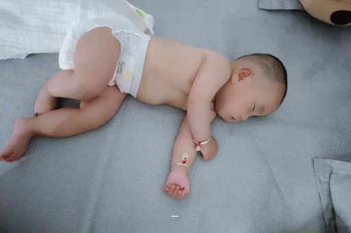 潍坊宝宝总是摇头怎么回事